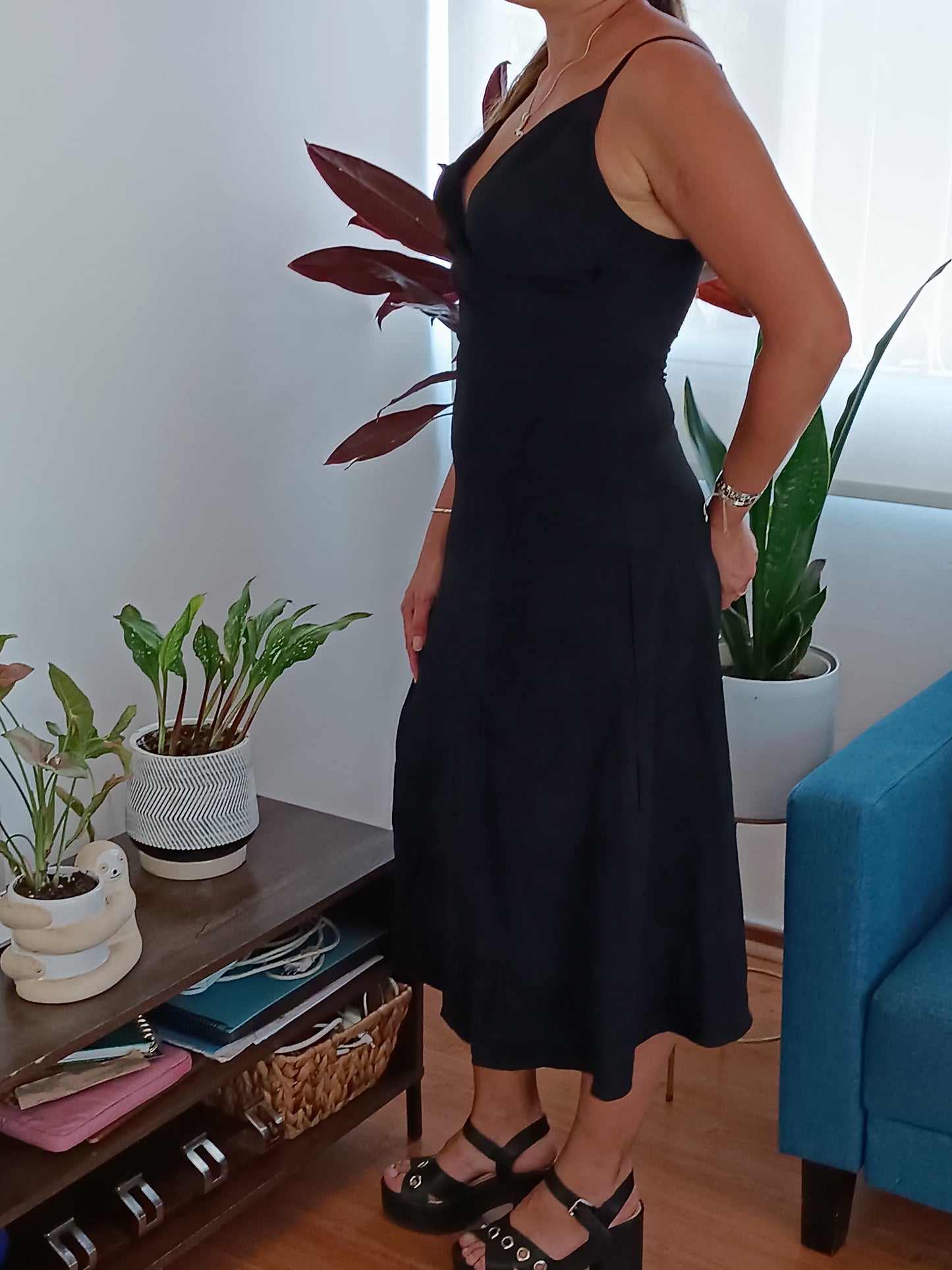 Vestido Midi Negro